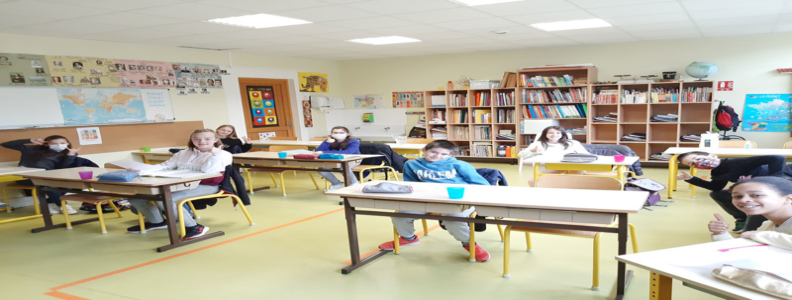 Classe de CM1-CM2, la rentrée de 8 élèves ce mardi 12 mai.