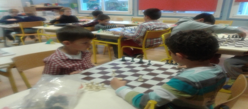 ECHECS : Petits exercices de stratégie : 22 novembre
